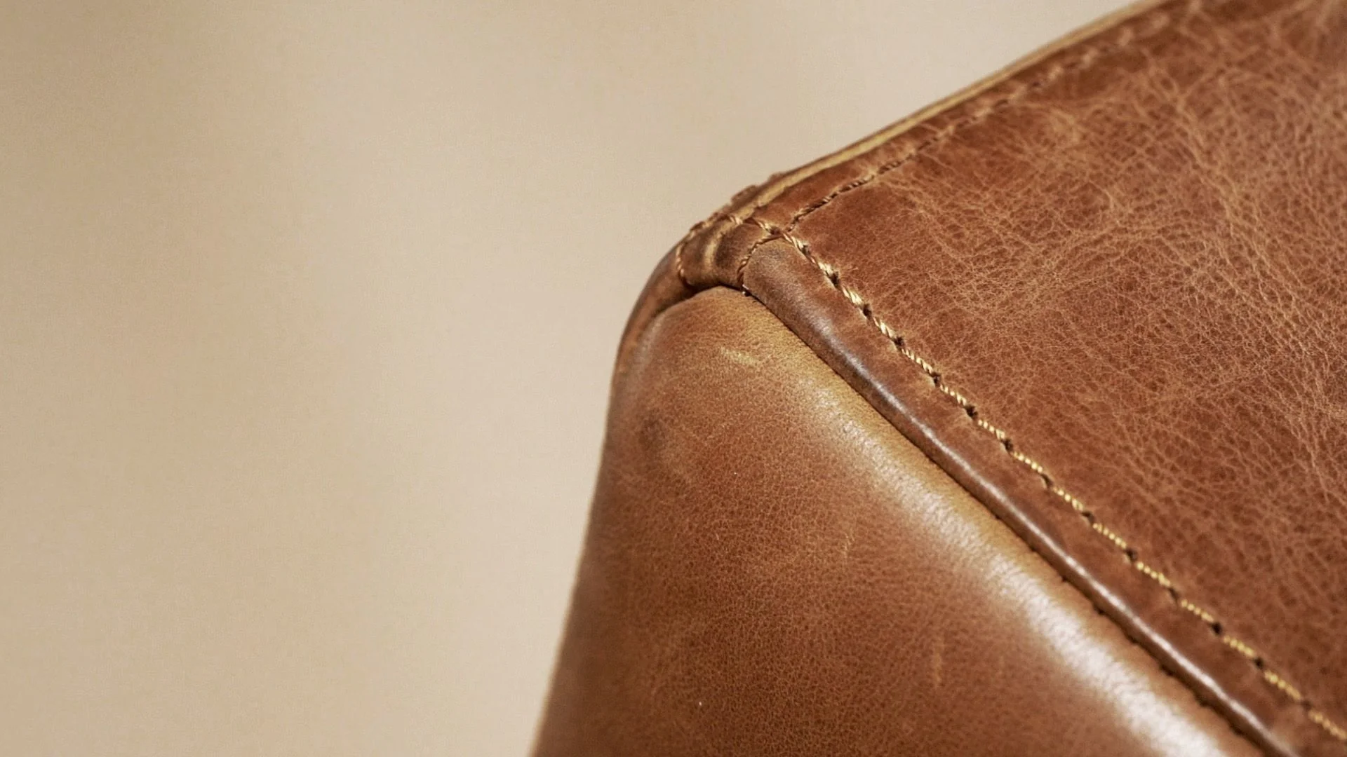 Argan Leather Sofa - Image 6