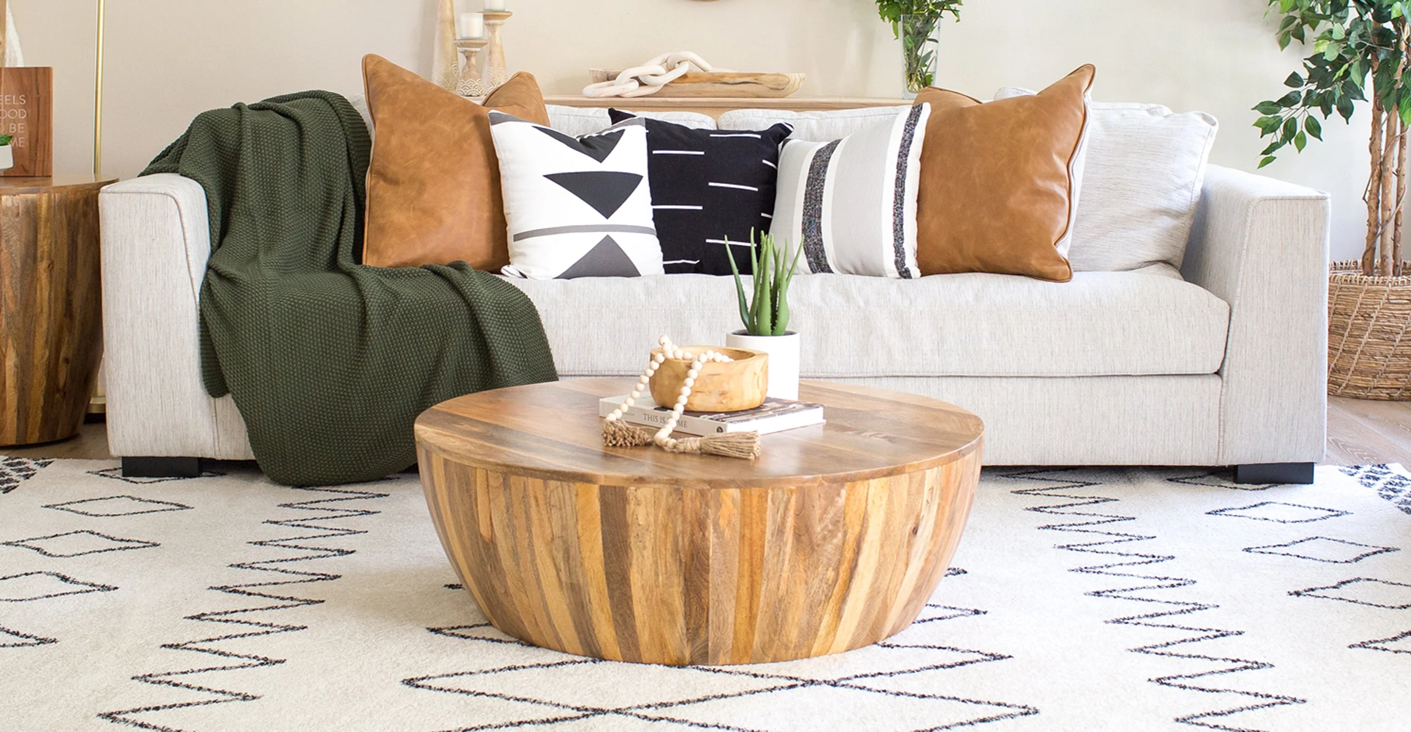 Capri Sofa - Image 6