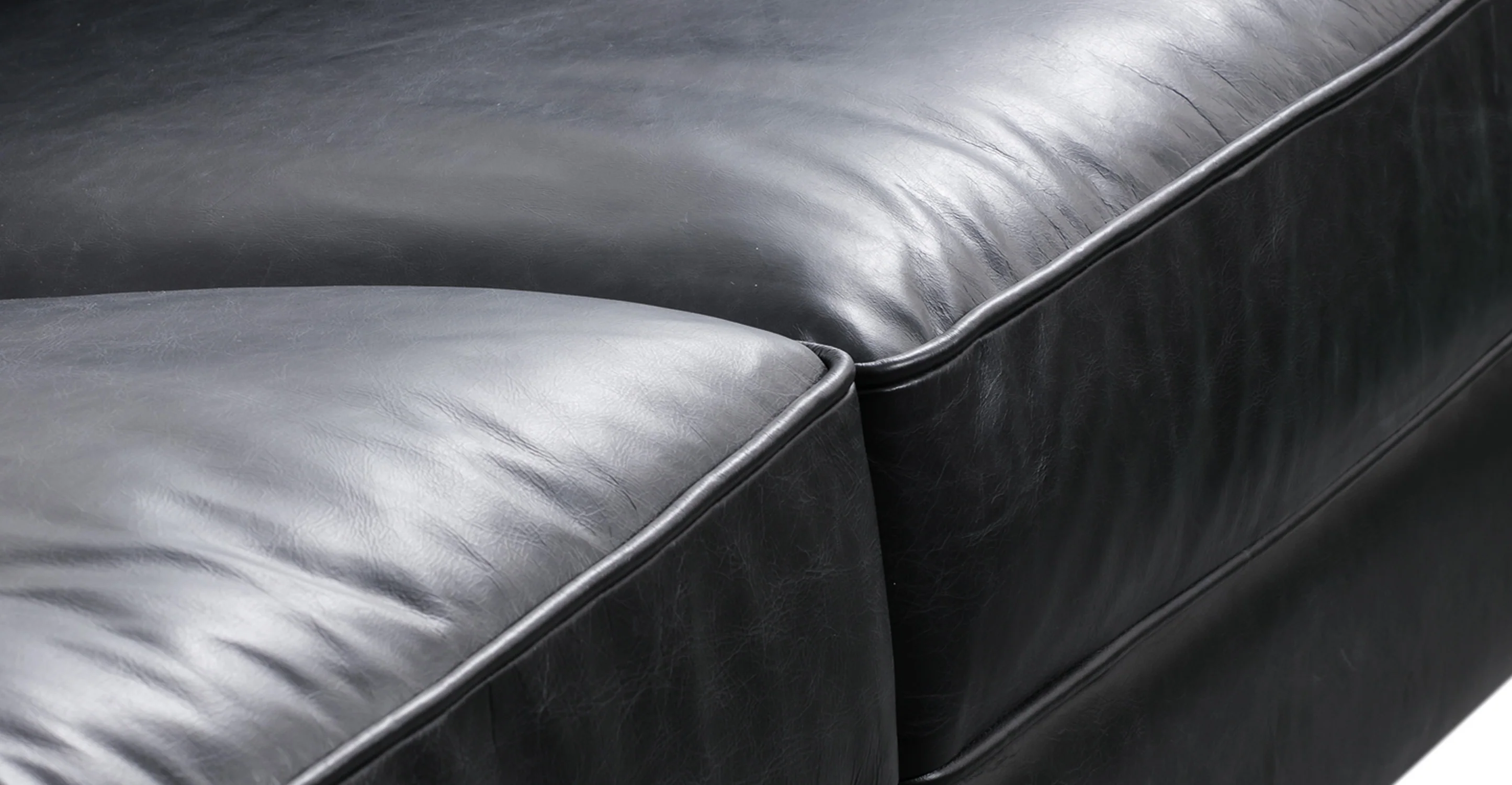 Essex Sofa - Image 31