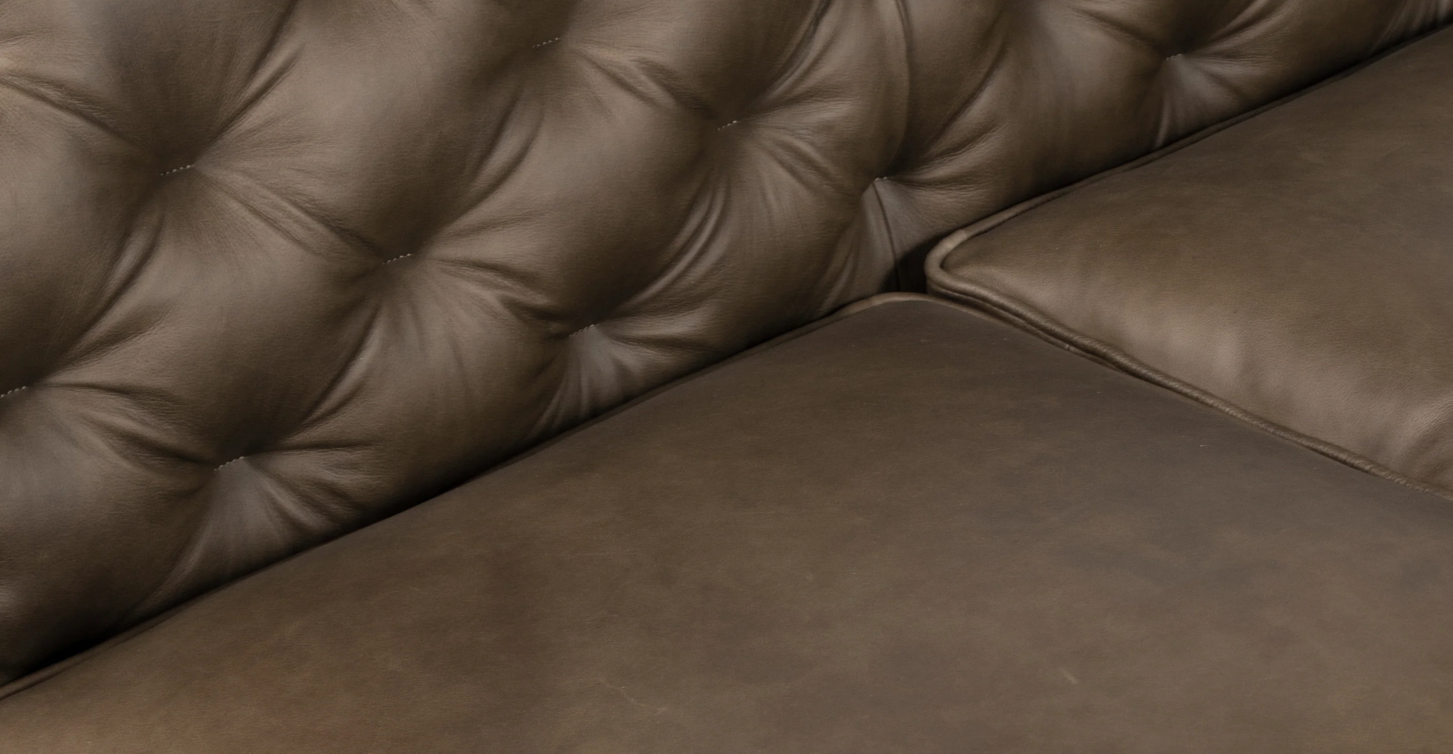 Essex Sofa - Image 66
